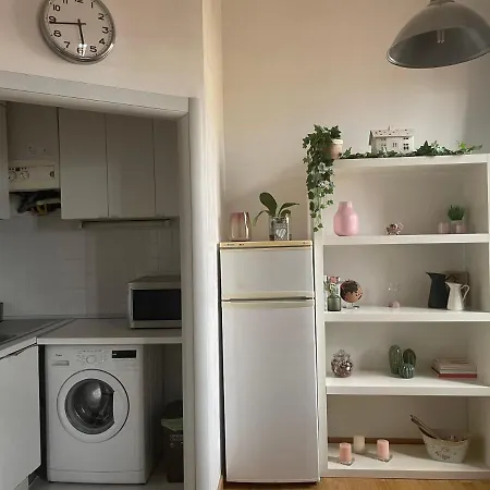 Di